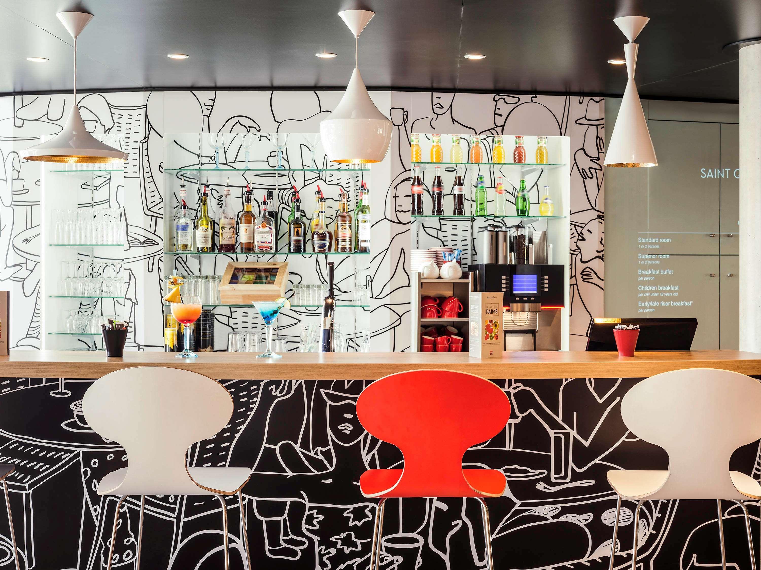 Hotel Ibis Saint Quentin En Yvelines - Velodrome Montigny-le-Bretonneux Exterior foto
