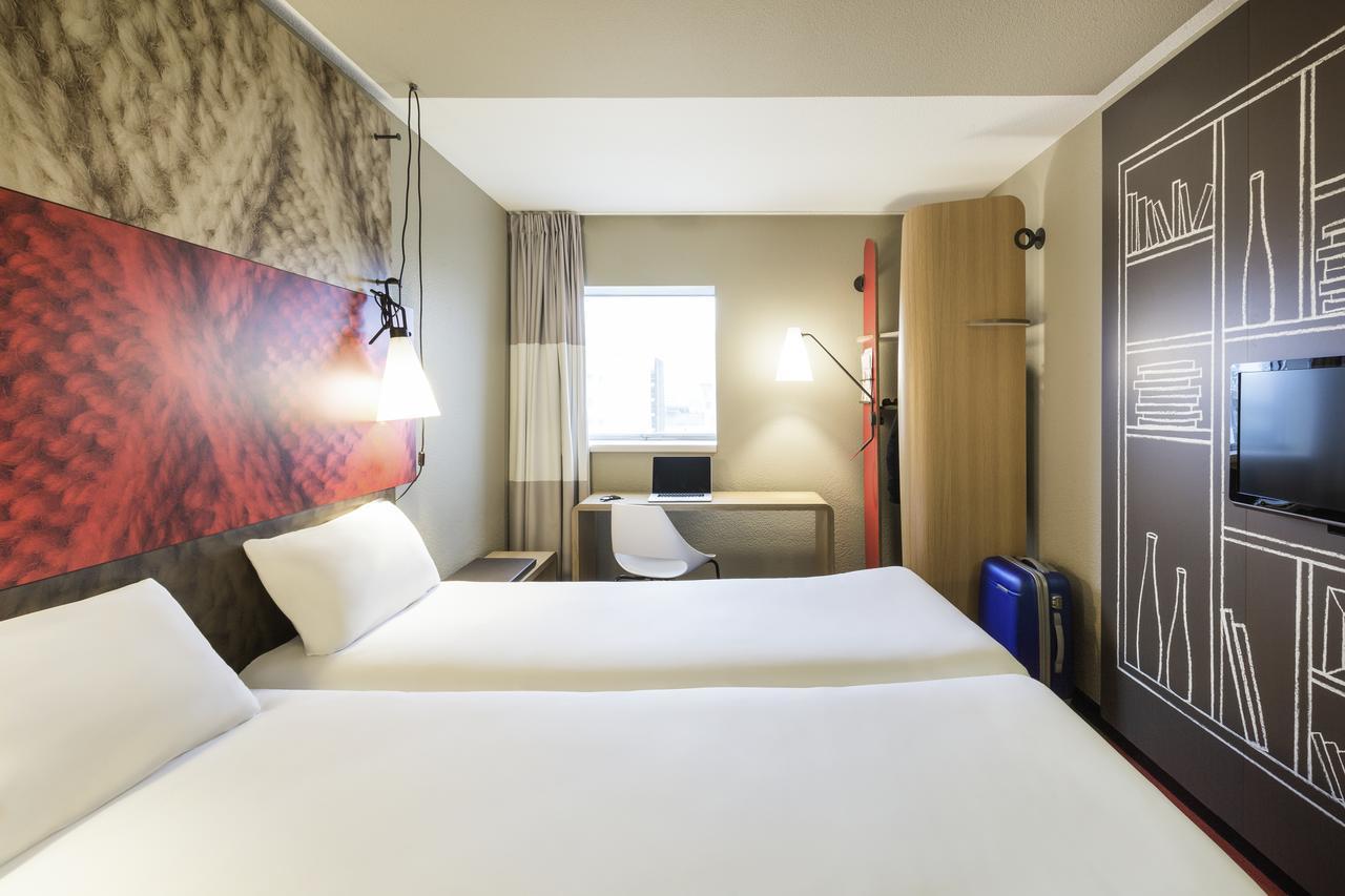 Hotel Ibis Saint Quentin En Yvelines - Velodrome Montigny-le-Bretonneux Exterior foto